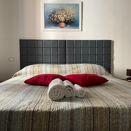 Saturno House Cagliari Center Hotel Ngoại thất bức ảnh