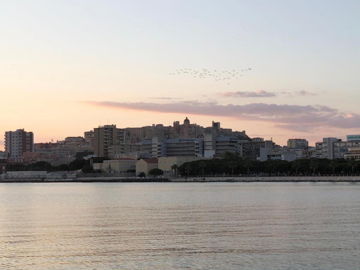 Saturno House Cagliari Center Hotel Ngoại thất bức ảnh