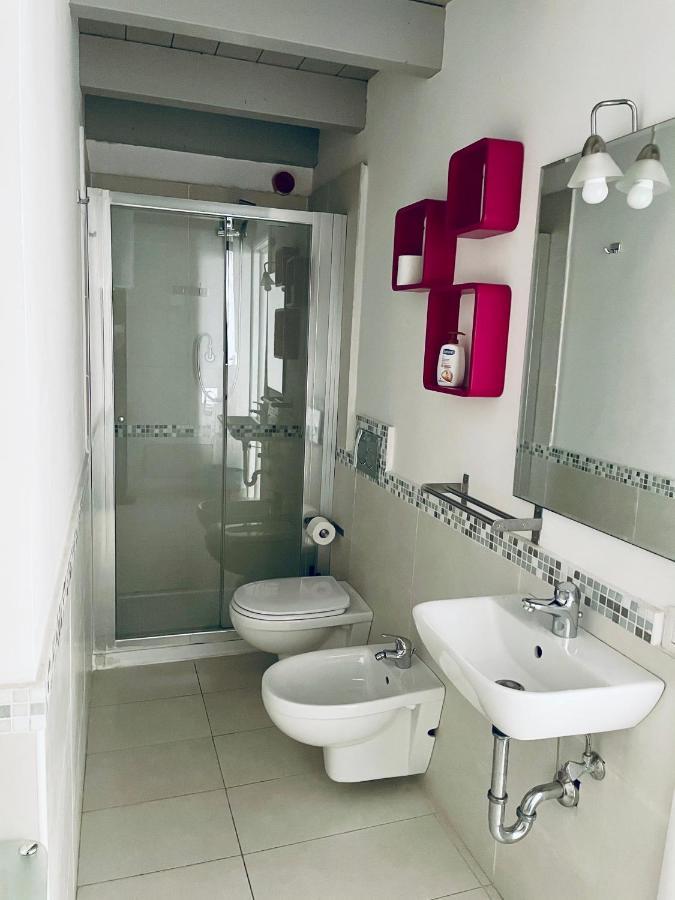 Saturno House Cagliari Center Hotel Ngoại thất bức ảnh