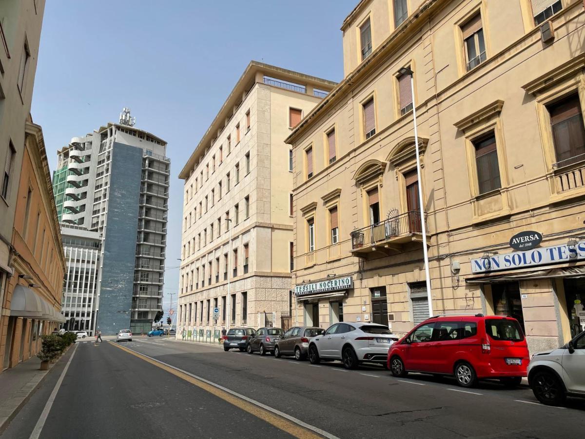 Saturno House Cagliari Center Hotel Ngoại thất bức ảnh