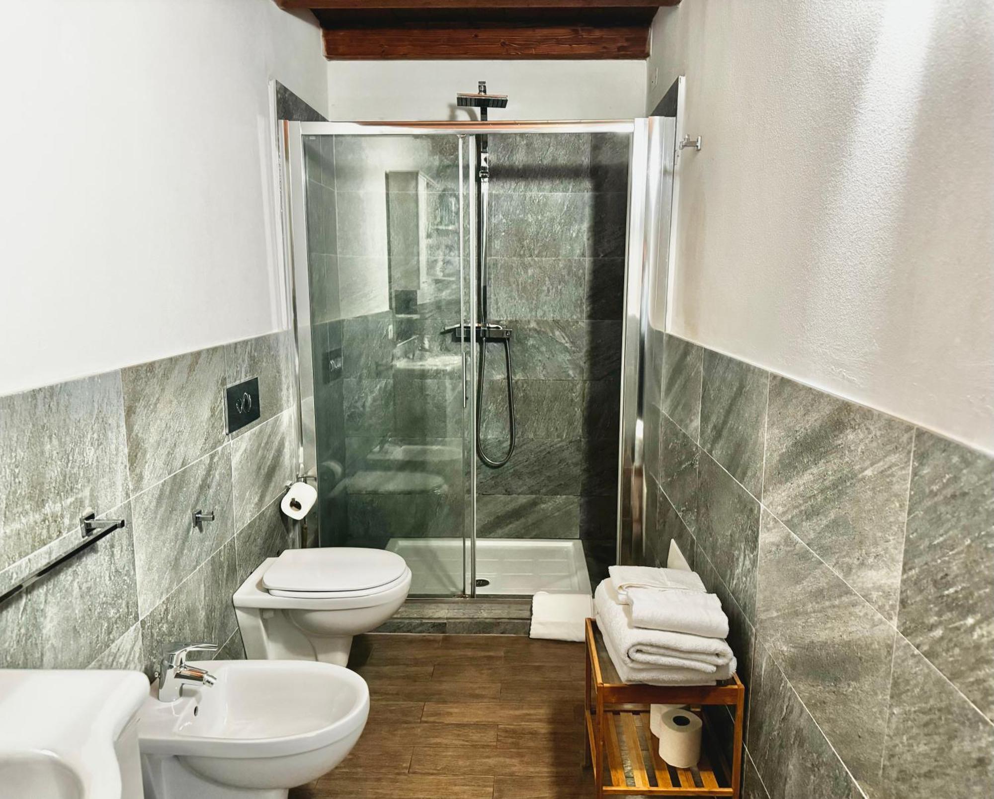 Saturno House Cagliari Center Hotel Ngoại thất bức ảnh